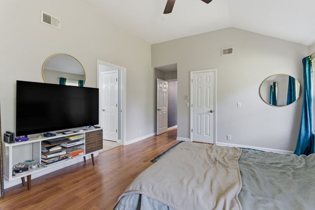 1701 Ridgemere Ct, Hermitage, TN 37076