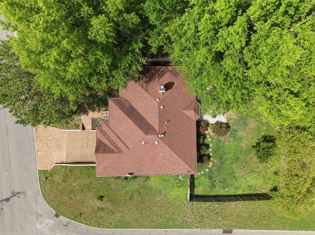 1701 Ridgemere Ct, Hermitage, TN 37076