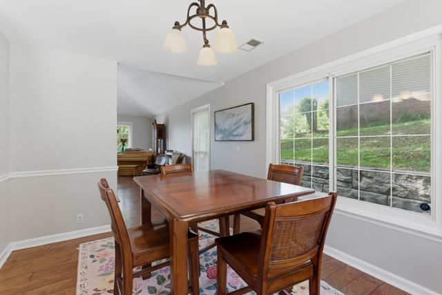 1701 Ridgemere Ct, Hermitage, TN 37076