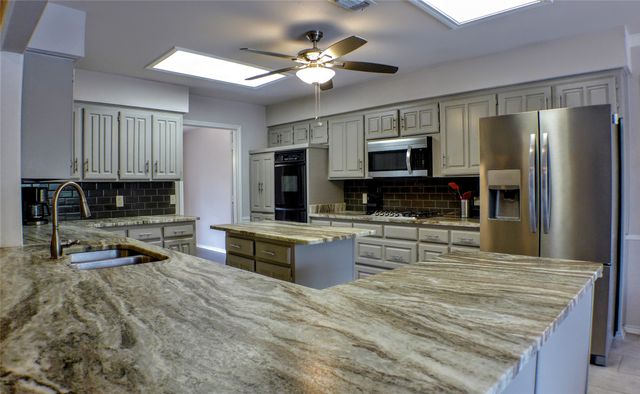 4011 Stonewick Drive, Arlington, TX 76016