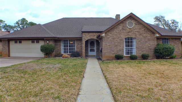 4011 Stonewick Drive, Arlington, TX 76016
