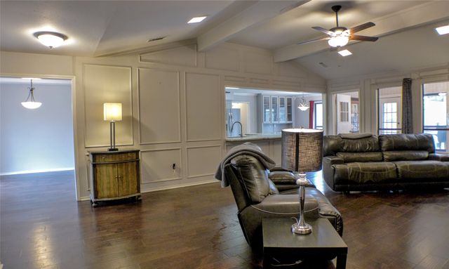 4011 Stonewick Drive, Arlington, TX 76016