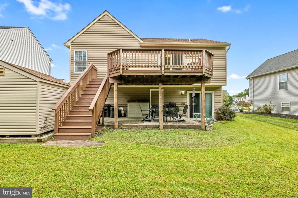 Image 6 of property listing at 8 HARROD CT, Reisterstown, MD 21136