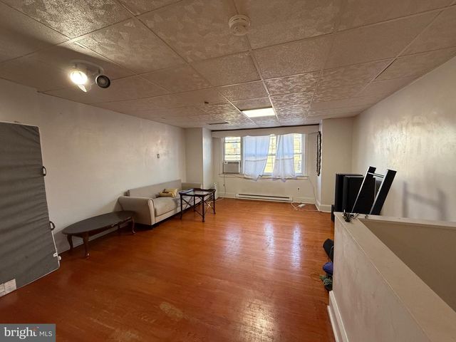 531 CHESTER PIKE, Prospect Park, PA 19076