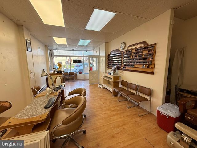 531 CHESTER PIKE, Prospect Park, PA 19076