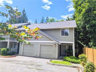 9825 18th Avenue W #E4, Everett, WA 98204