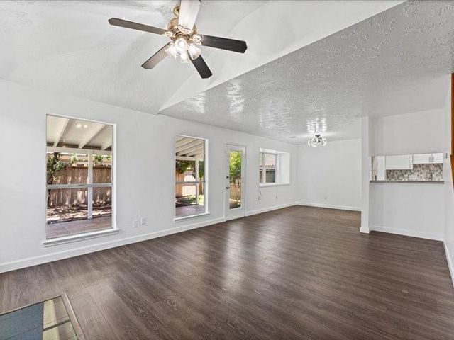 7850 Hillbarn Drive, Houston, TX 77040
