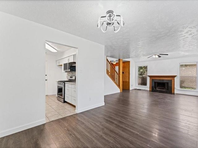 7850 Hillbarn Drive, Houston, TX 77040