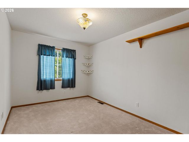 6725 Sw 160TH Ave, Beaverton, OR 97007