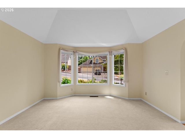 6725 Sw 160TH Ave, Beaverton, OR 97007