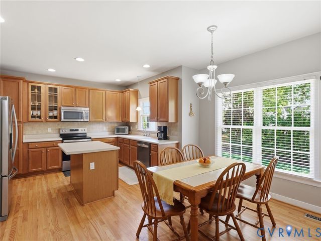 9056 Haversack Ln, Mechanicsville, VA 23116