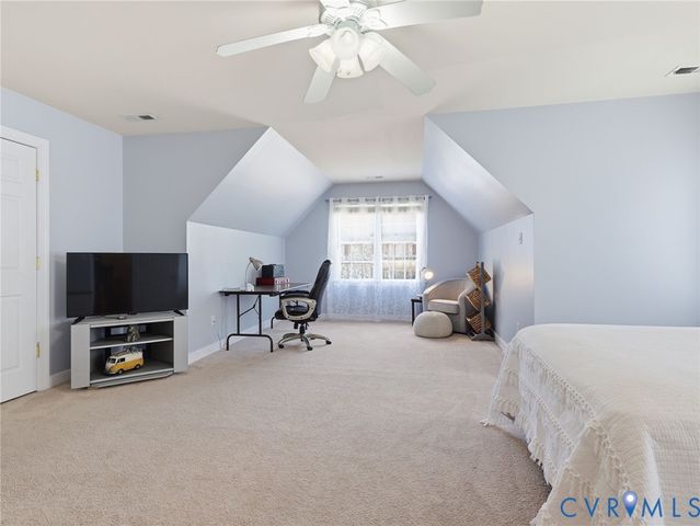 9056 Haversack Ln, Mechanicsville, VA 23116