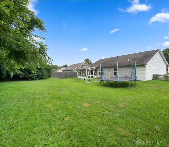 2236 Commonwealth Drive, Xenia, OH 45385