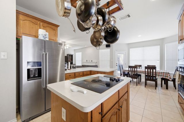 8641 Shadow Trace Drive, Fort Worth, TX 76244