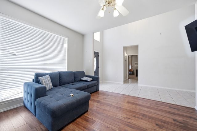 8641 Shadow Trace Drive, Fort Worth, TX 76244