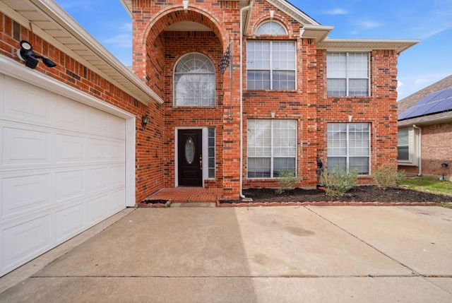8641 Shadow Trace Drive, Fort Worth, TX 76244