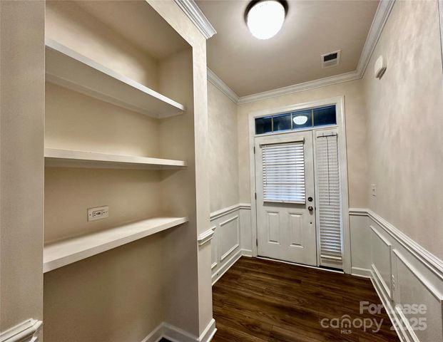 5733 Lachlan Hill Lane, Charlotte, NC 28278