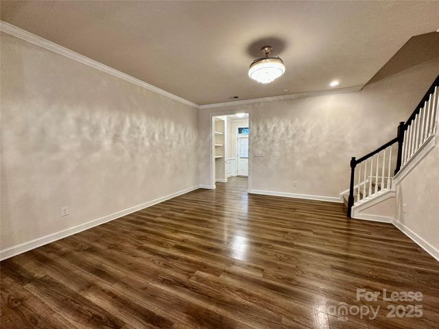 5733 Lachlan Hill Lane, Charlotte, NC 28278