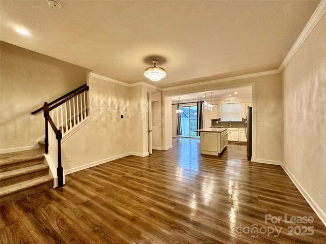5733 Lachlan Hill Lane, Charlotte, NC 28278