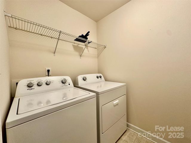 5733 Lachlan Hill Lane, Charlotte, NC 28278