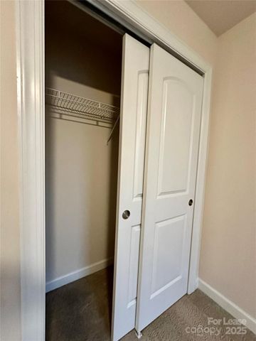 5733 Lachlan Hill Lane, Charlotte, NC 28278