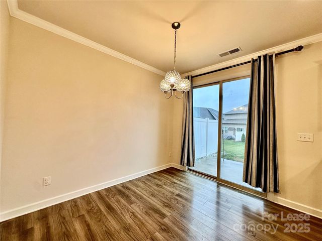 5733 Lachlan Hill Lane, Charlotte, NC 28278