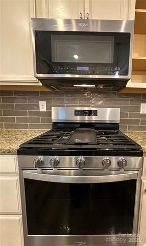 5733 Lachlan Hill Lane, Charlotte, NC 28278