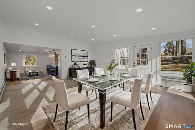 87 Colony Road, Groton, CT 06340