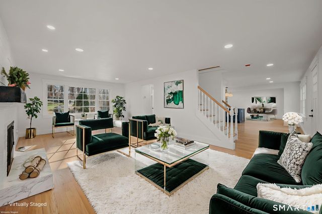 87 Colony Road, Groton, CT 06340