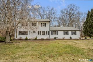 87 Colony Road, Groton, CT 06340