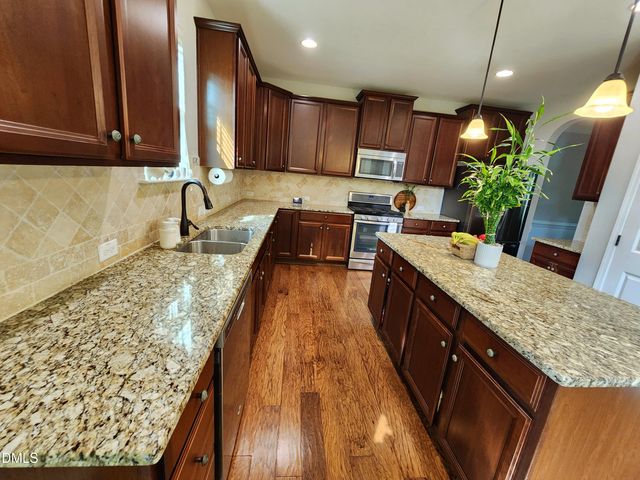 825 Wickham Ridge Road, Apex, NC 27539