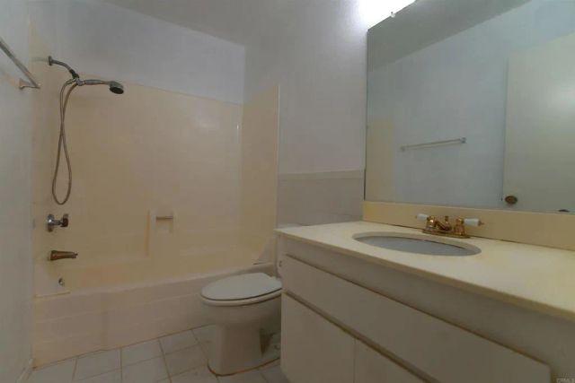 28030 Pebble beach dr, Sun City, CA 92586