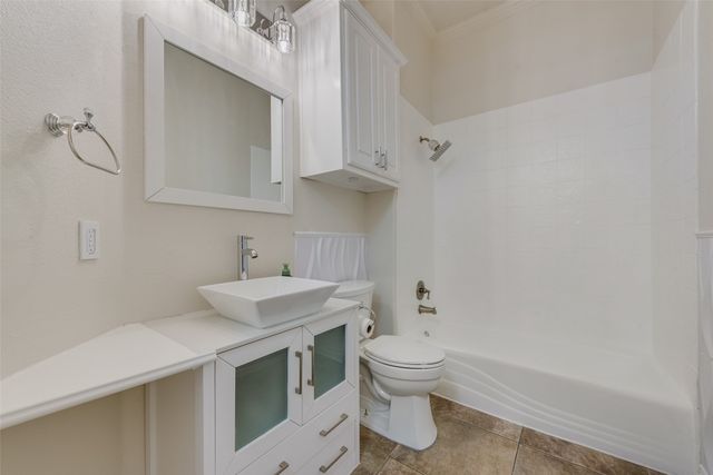 255 Yankee Creek Road, Heath, TX 75032