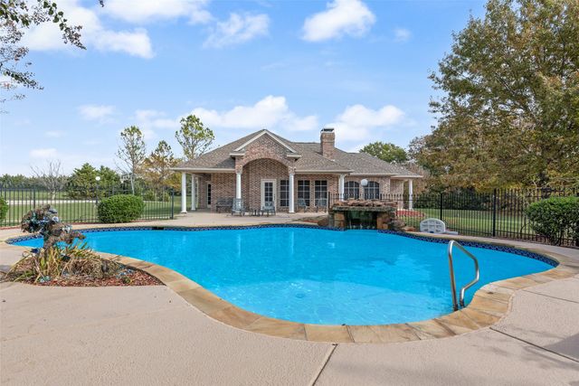 255 Yankee Creek Road, Heath, TX 75032