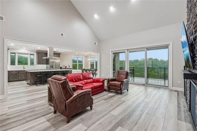 3063 Chestnut Ridge Drive, Jefferson Hills, PA 15025