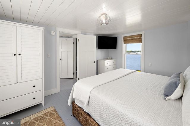 21642 CHICKEN POINT RD, Tilghman, MD 21671