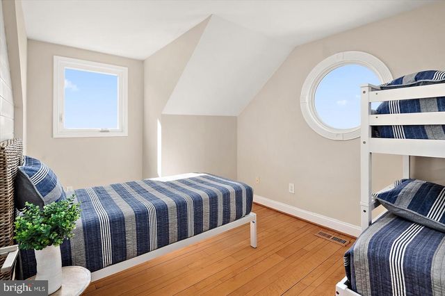 21642 CHICKEN POINT RD, Tilghman, MD 21671