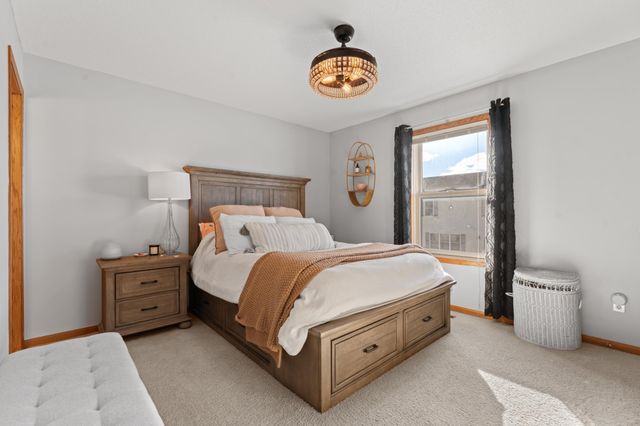 2110 Red Tail Place SE, Rochester, MN 55904