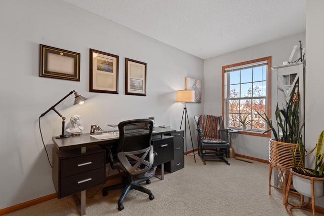 2110 Red Tail Place SE, Rochester, MN 55904