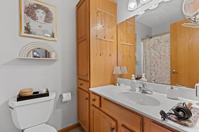 2110 Red Tail Place SE, Rochester, MN 55904