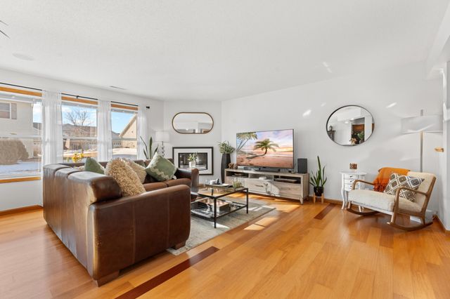 2110 Red Tail Place SE, Rochester, MN 55904