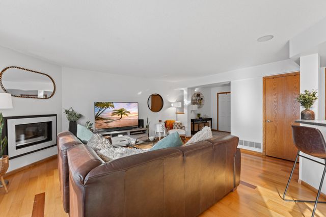 2110 Red Tail Place SE, Rochester, MN 55904