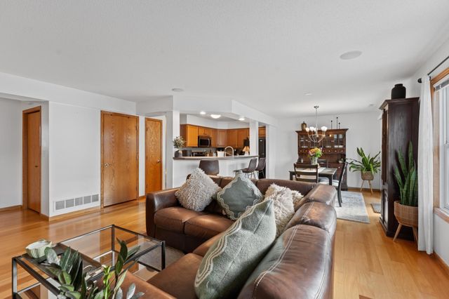 2110 Red Tail Place SE, Rochester, MN 55904