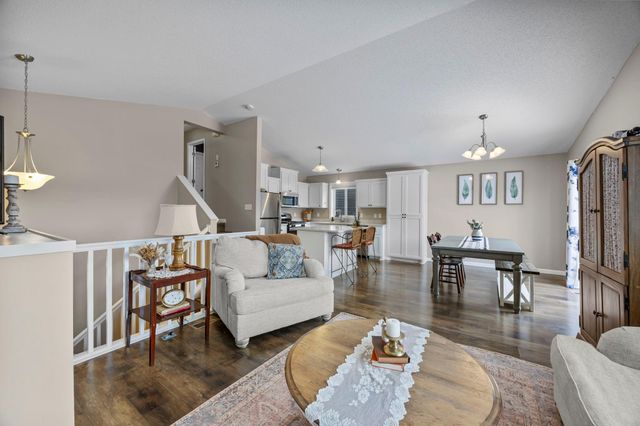 9036 Golden Pond Lane N, Monticello, MN 55362