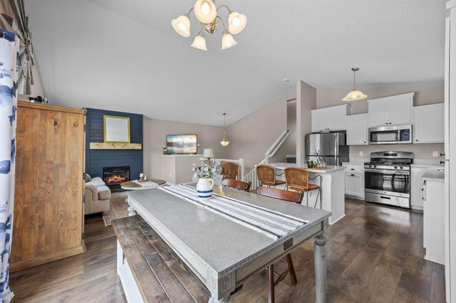 9036 Golden Pond Lane N, Monticello, MN 55362