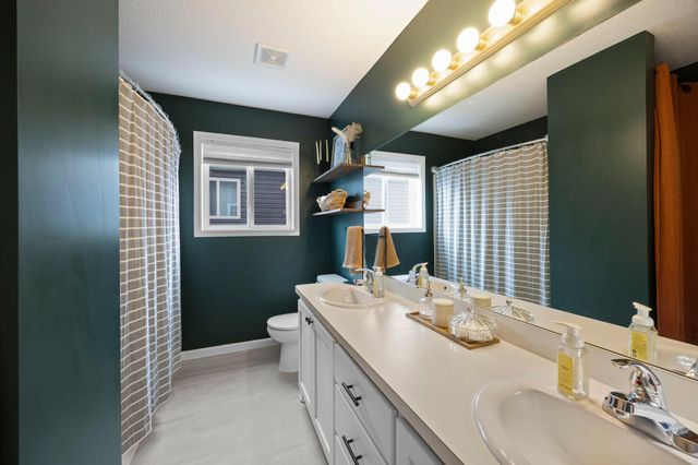 9036 Golden Pond Lane N, Monticello, MN 55362