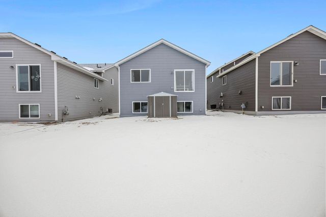 9036 Golden Pond Lane N, Monticello, MN 55362