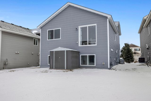 9036 Golden Pond Lane N, Monticello, MN 55362