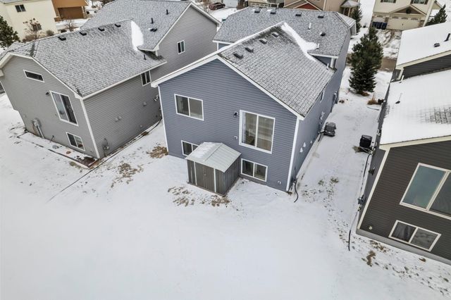 9036 Golden Pond Lane N, Monticello, MN 55362