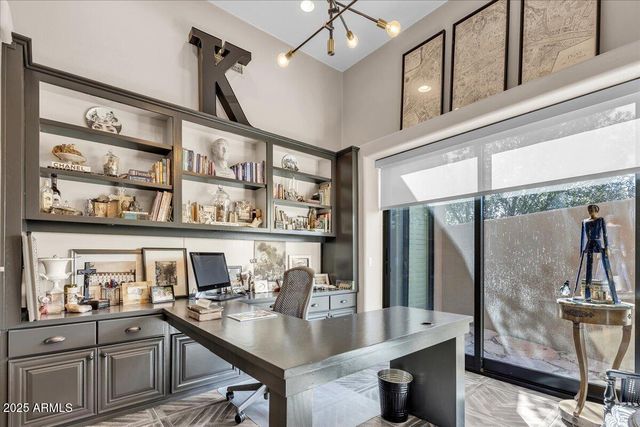 10040 E HAPPY VALLEY Road 300, Scottsdale, AZ 85255